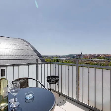 Romatic With Terrace